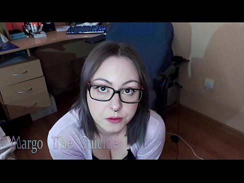 ❤️ Секси девојка са наочарима дубоко сише дилдо на камери ❤ Прелеп порно код нас ❌❤